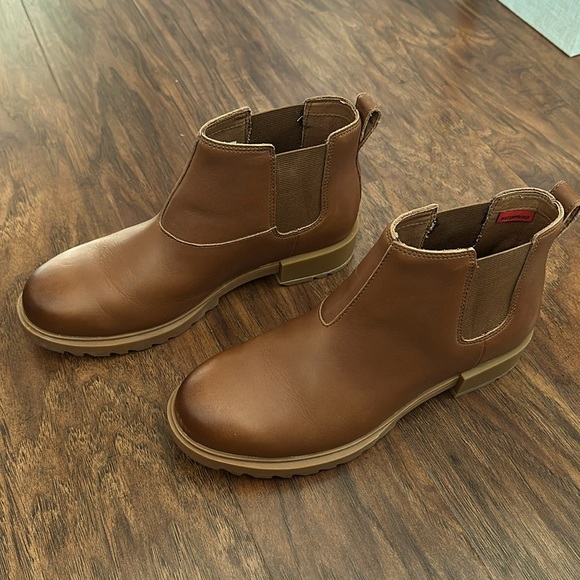 Sorel Emelie Chelsea boots - Picture 2 of 10